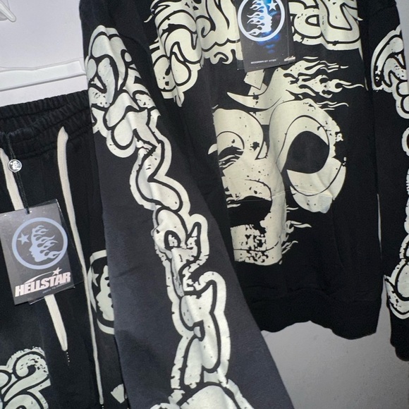 Hellstar tracksuit Graphic Sweatshirt and Joggers Set - Picture 4 of 6